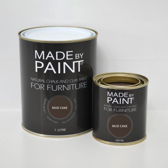mud-cake-made-by-paint-chalk-clay-paint