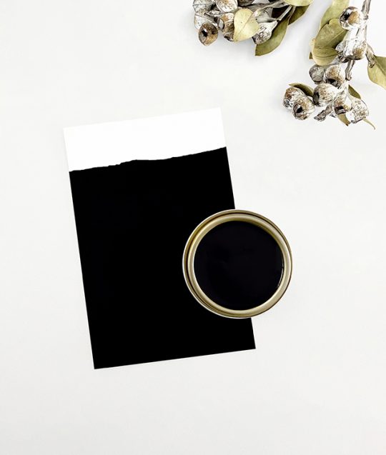 MADE-BY-PAINT-MINERAL-PAINT-BLACKOUT