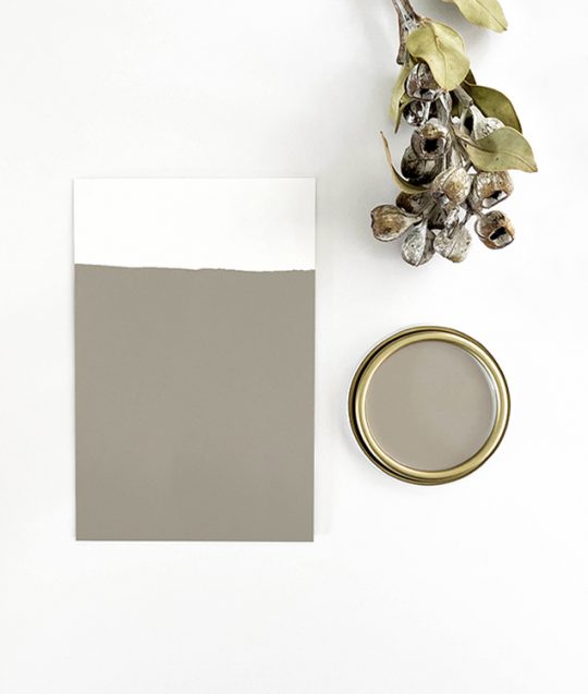 MADE-BY-PAINT-MINERAL-PAINT-FRENCH-LINEN
